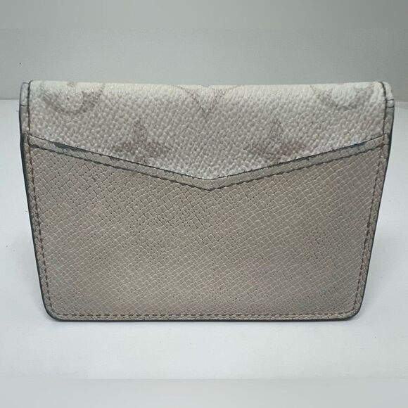 Louis Vuitton Monogram Pocket Organizer Card Holder - Picture 9 of 10